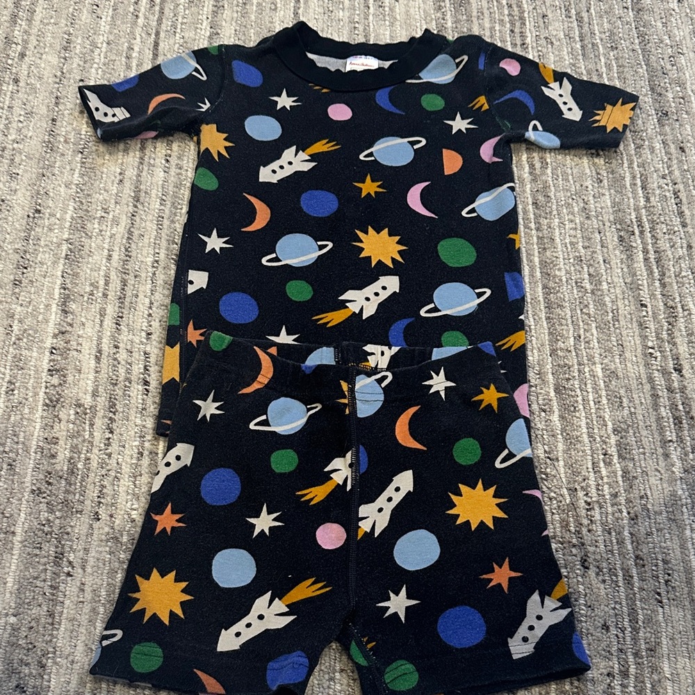 Hanna Andersson Black Space-Themed Kids Pajama Set
